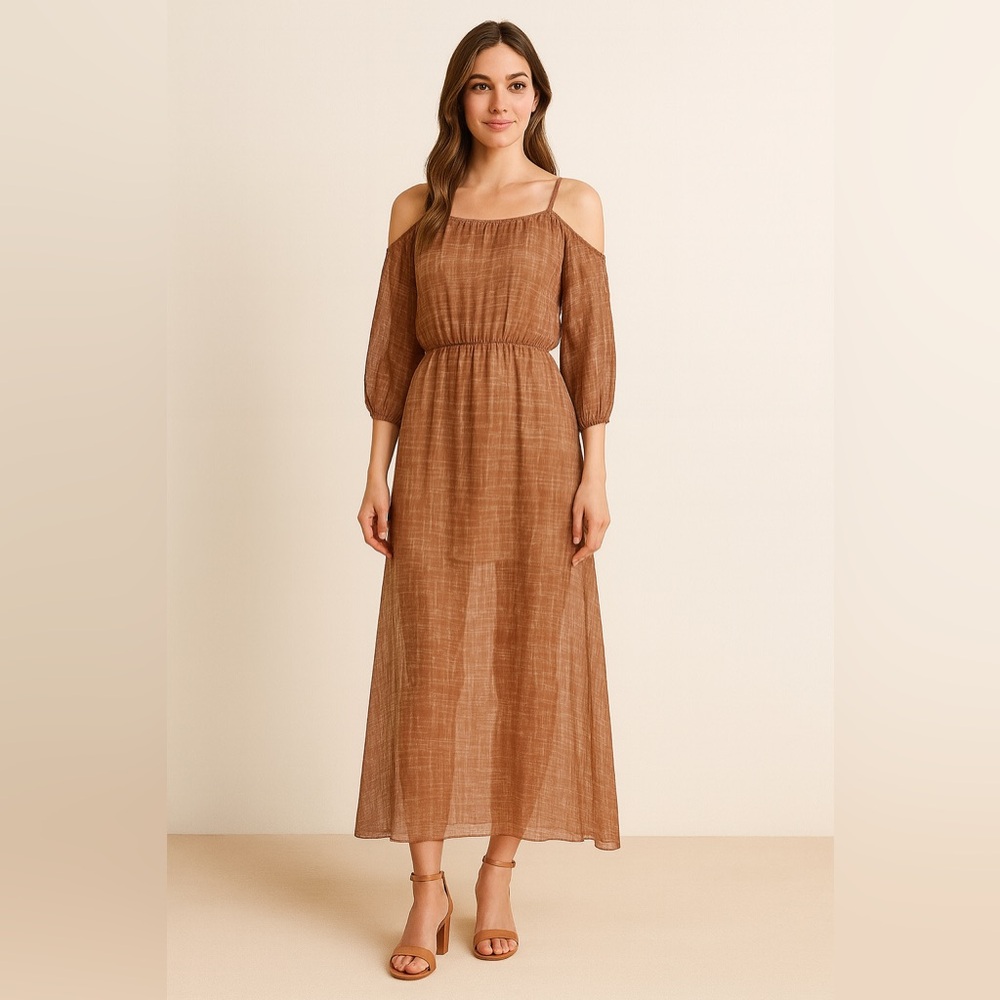 Alice + Olivia Beige & cream print crinkle textured sil Gown with Dolman Sleeves